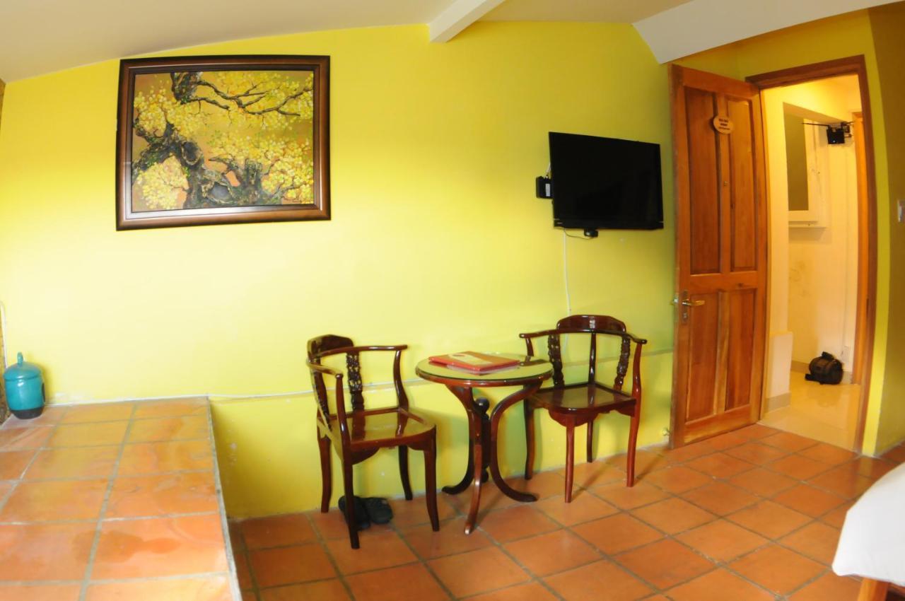 Dalat Flowery Hotel & Coffee Exterior foto